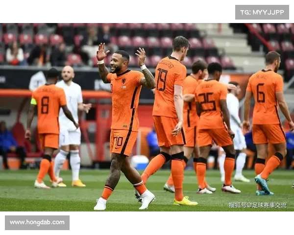 荷兰vs土耳其焦点战：德弗里凭出色表现当选全场最佳球员(荷兰[-1]vs土耳其)
